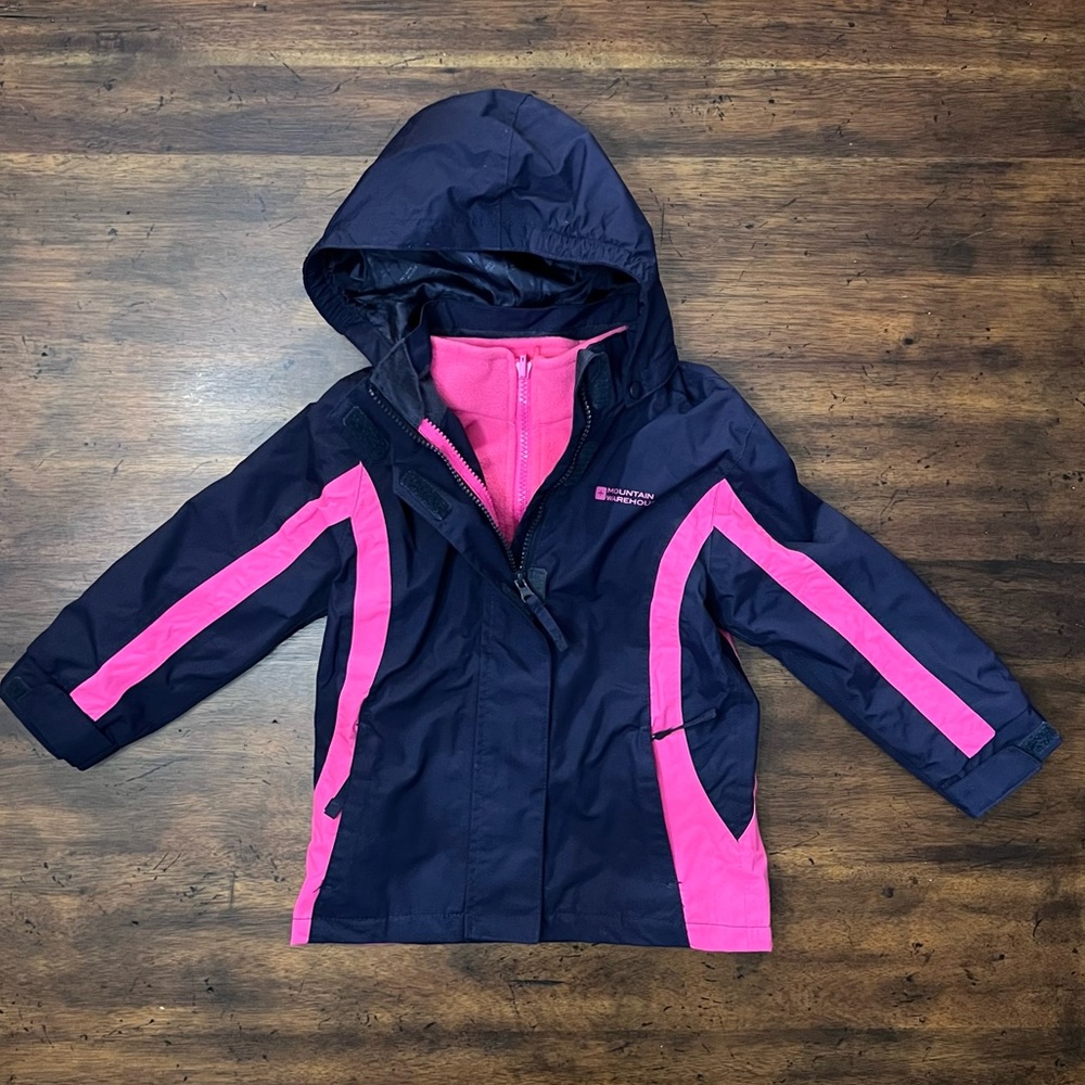 Mountain Wearhouse 3 in 1 Jacket with Separate Inner Fleece Size 3-4 VGUC
